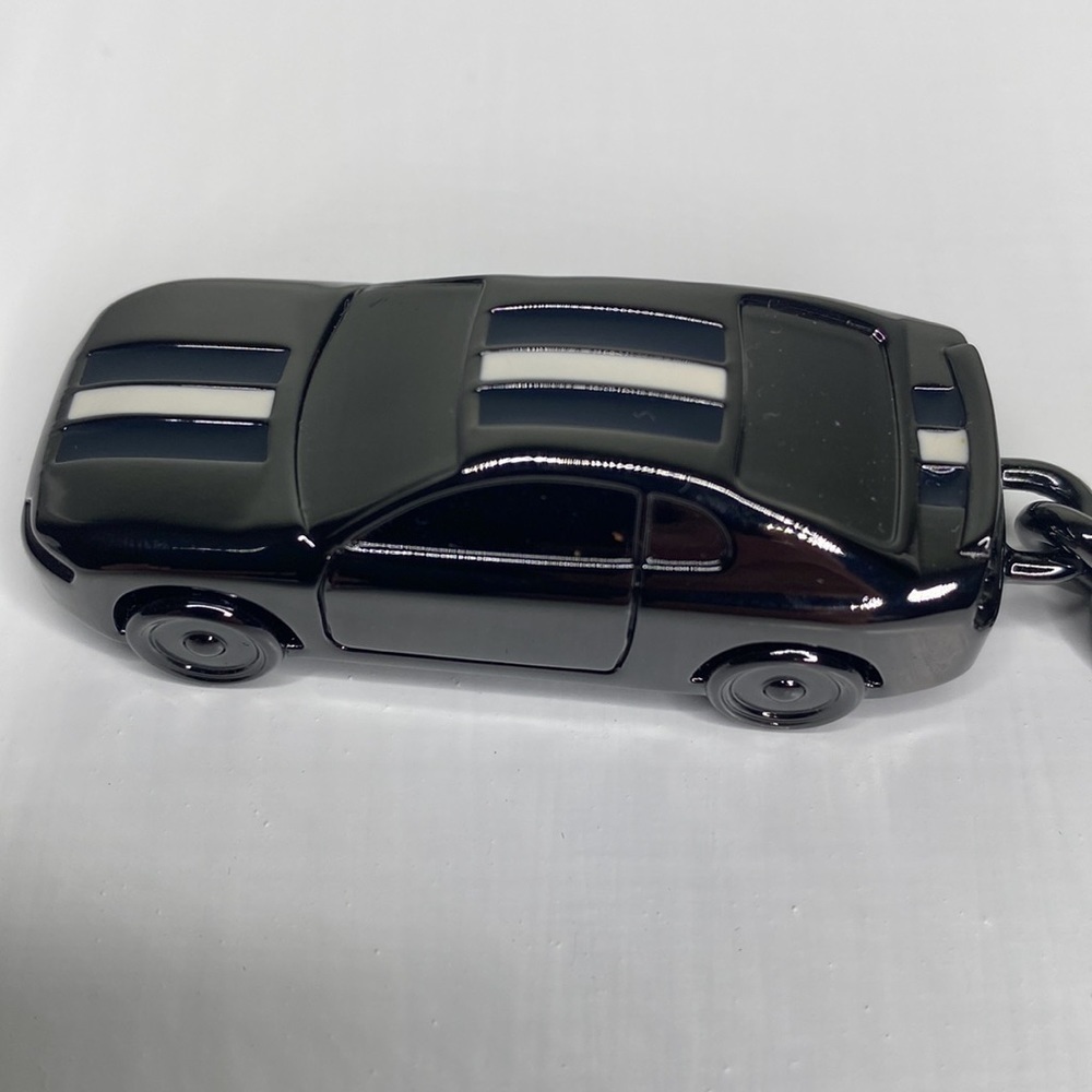 *RARE* Coach Car Keychain - Picture 2 of 4